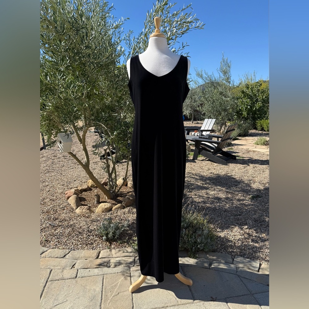 Vintage Long Black Stretchy Velvet Dress